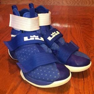 Nike LeBron Soldier 10